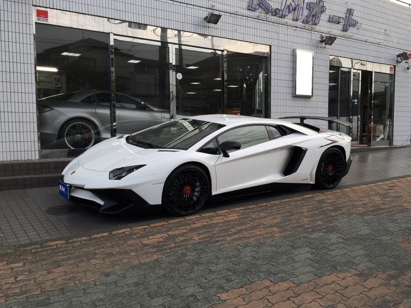 ランボルギーニ アヴェンタドール LP750-4 SV ディーラー車 中古車
