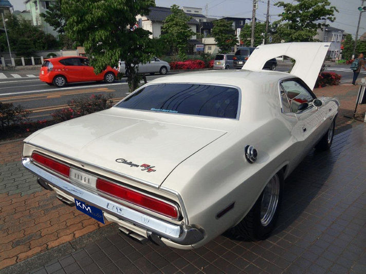 ダッジ チャレンジャー 528HEMI 8.6L フルレストア済 中古車 情報 | KM