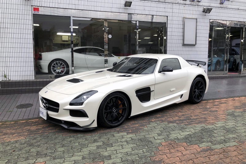 AMG SLS ブラックシリーズ ディーラー車 中古車 情報 | KMオート