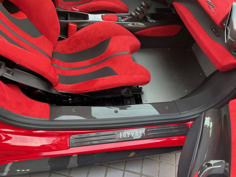 フェラーリ 488ピスタ 情報 | KMオート